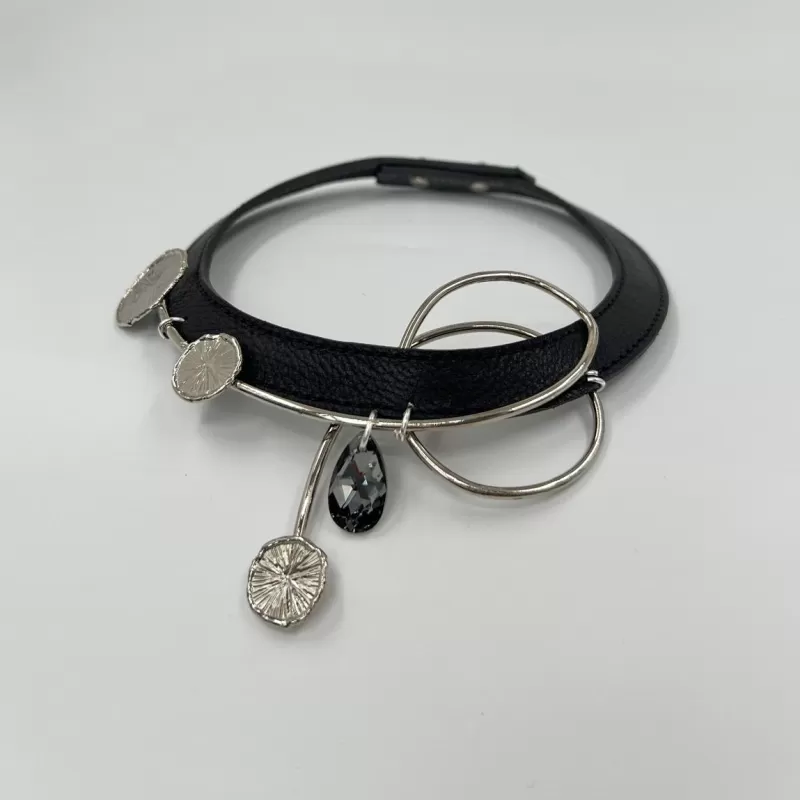 Venüs Lunga Tris Gümüş Siyah Derili Tasma