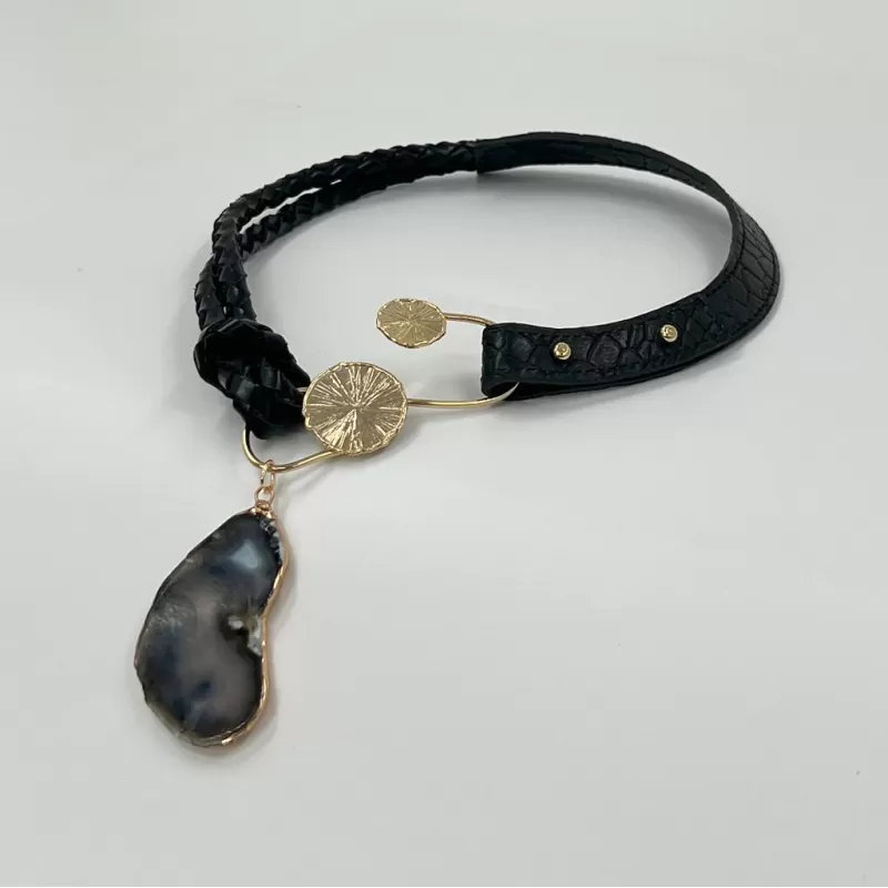 Venüs Due Gold Siyah Örgü Derili Kolye